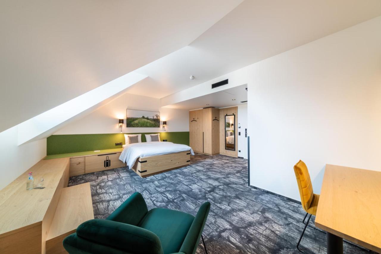 De Brauhotel บัชชาราช ภายนอก รูปภาพ
