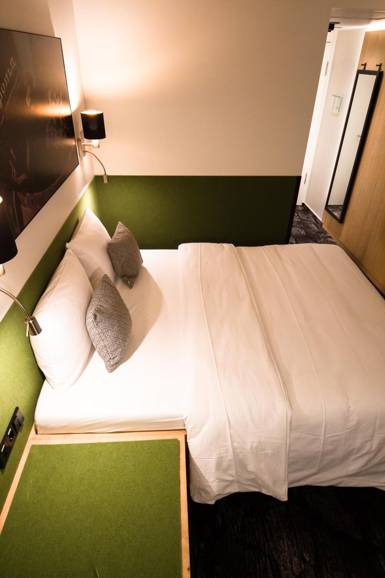 De Brauhotel บัชชาราช ภายนอก รูปภาพ