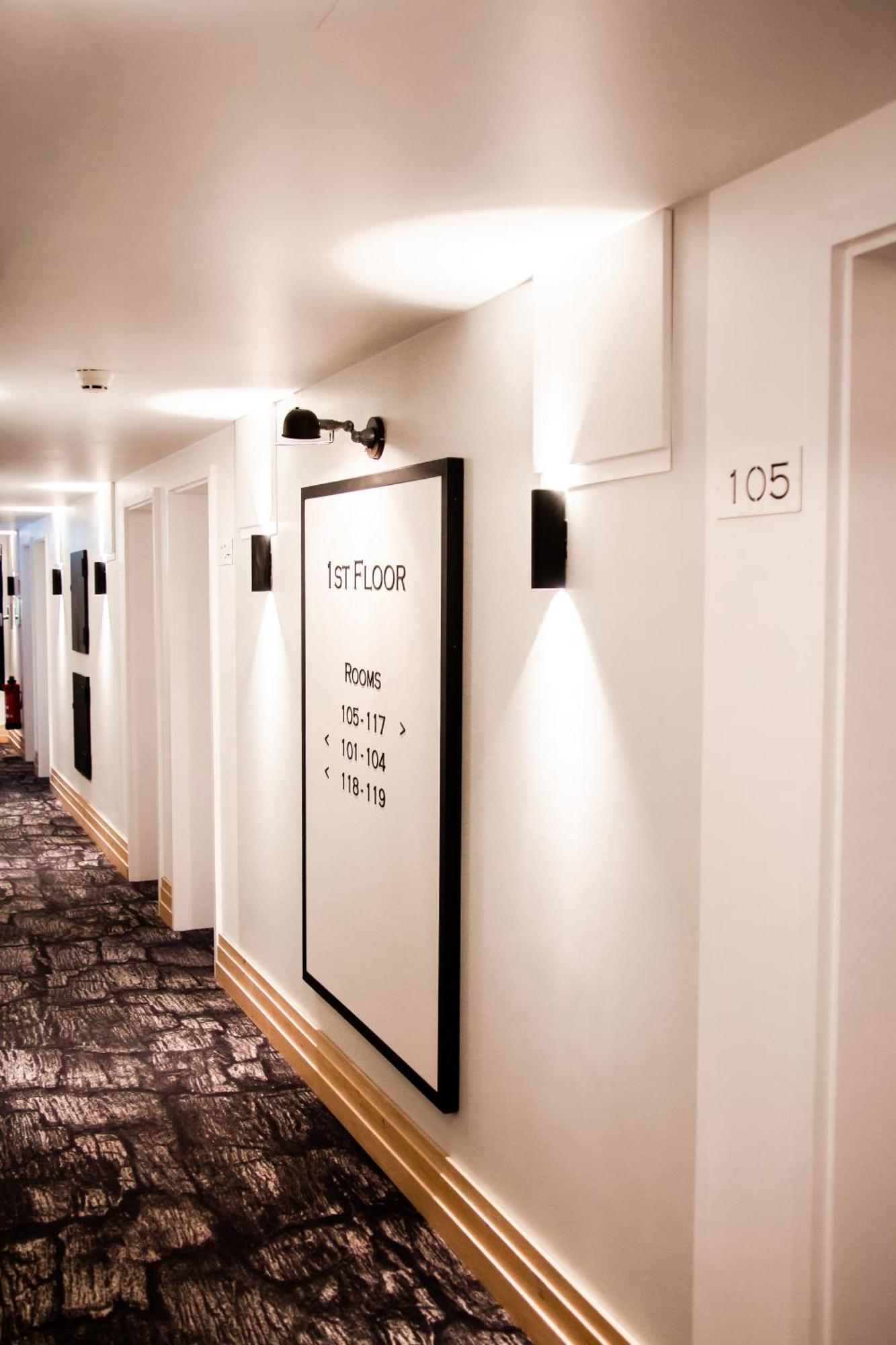 De Brauhotel บัชชาราช ภายนอก รูปภาพ